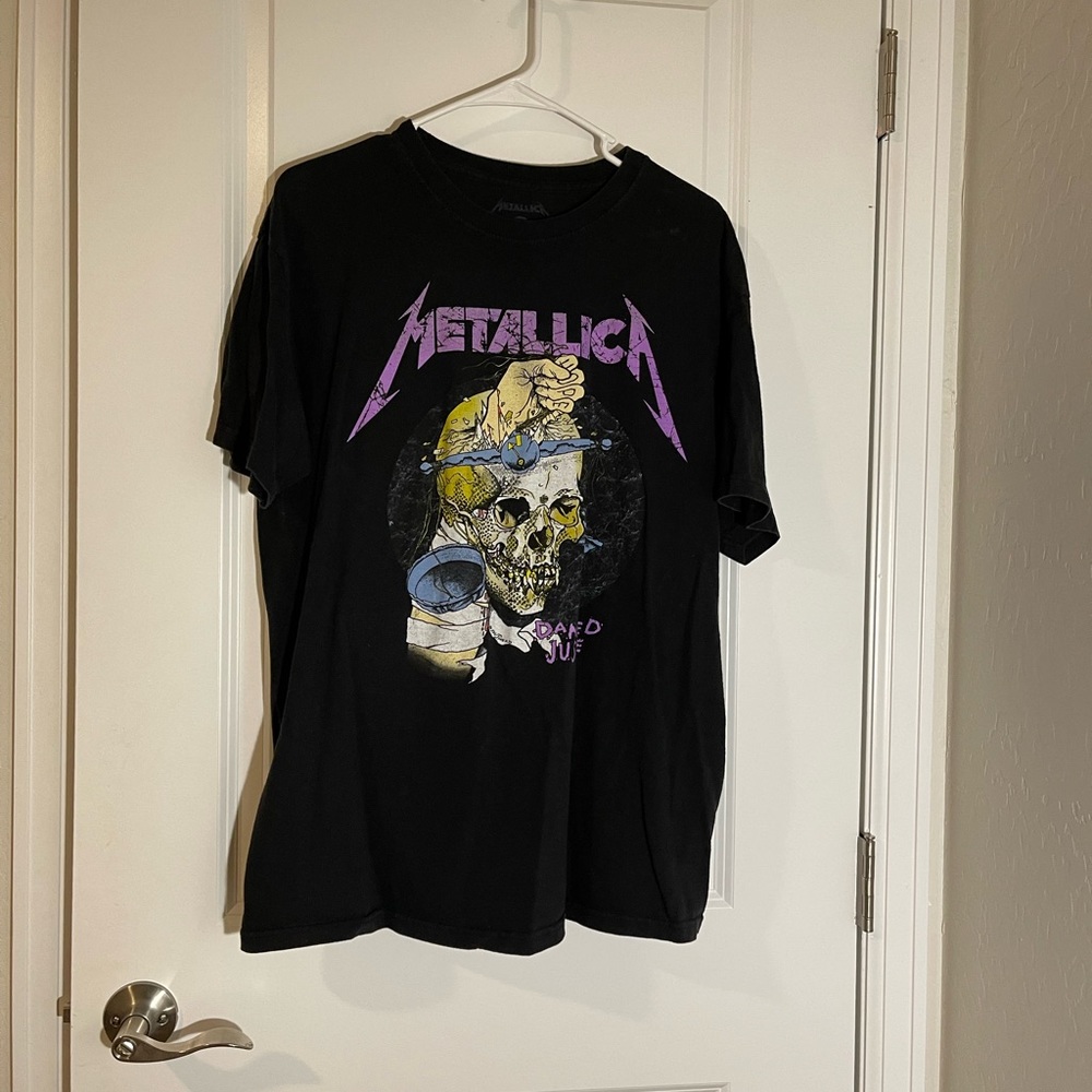 graphic tshirt